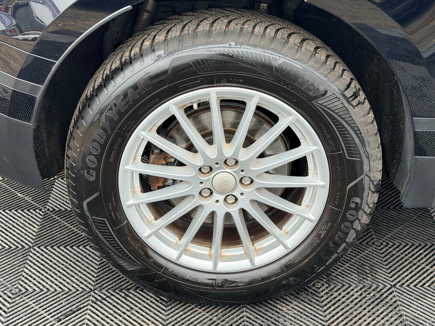 Used Land Rover Range Rover Velar 2019 for sale - 77646856: Photo 8