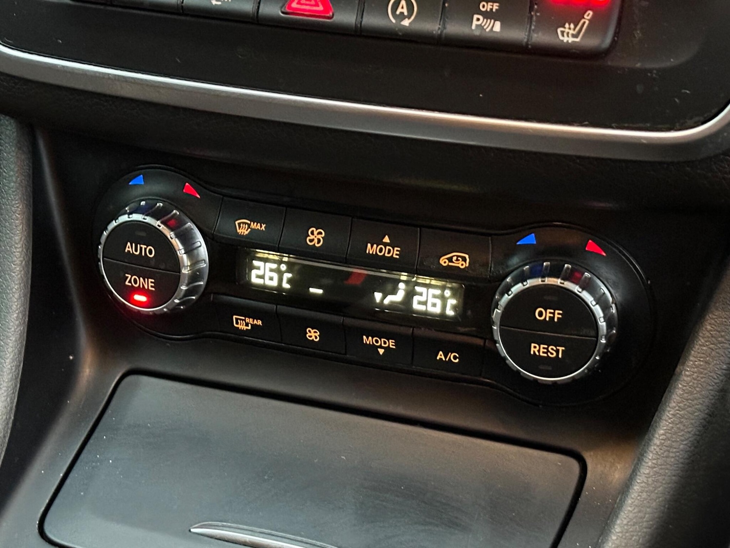 Used Mercedes-Benz CLA 2015 for sale - 76597262: Photo 46