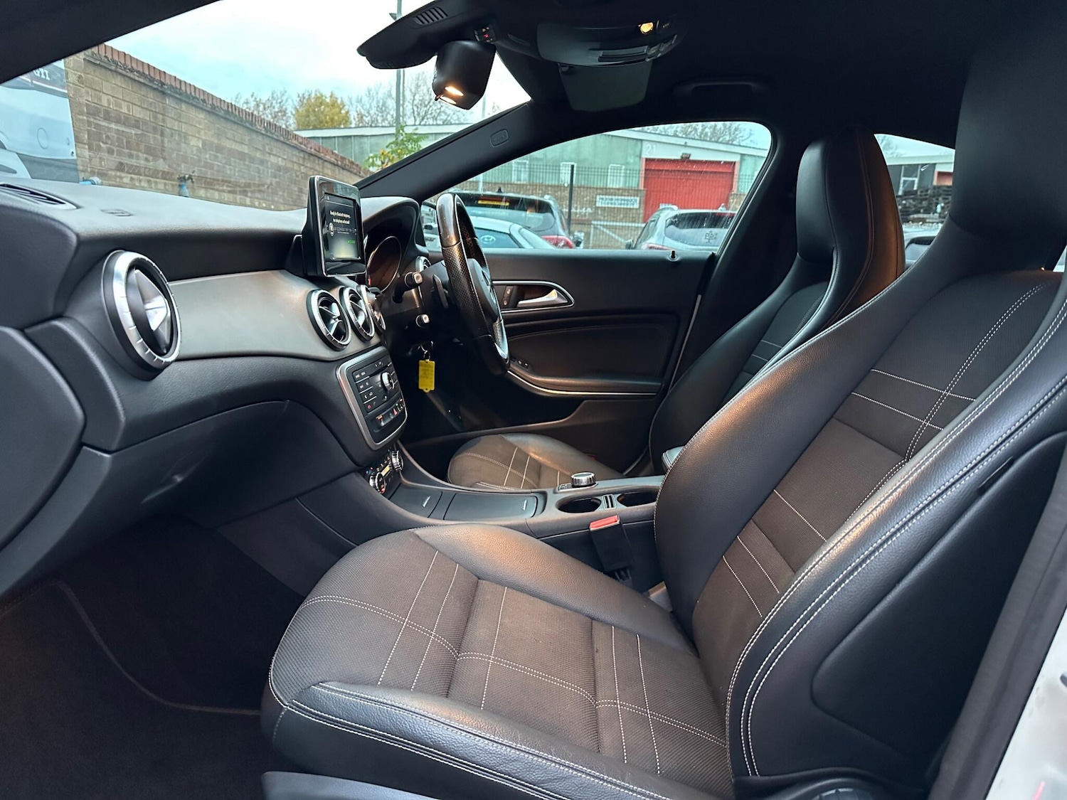 Used Mercedes-Benz CLA 2015 for sale - 76597262: Photo 49