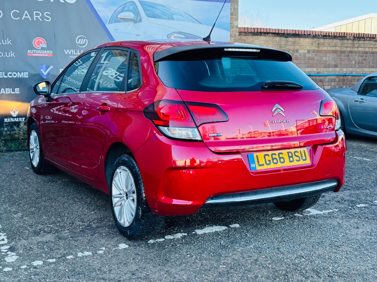 Used Citroen C4 2016 for sale - 76802404: Photo 15