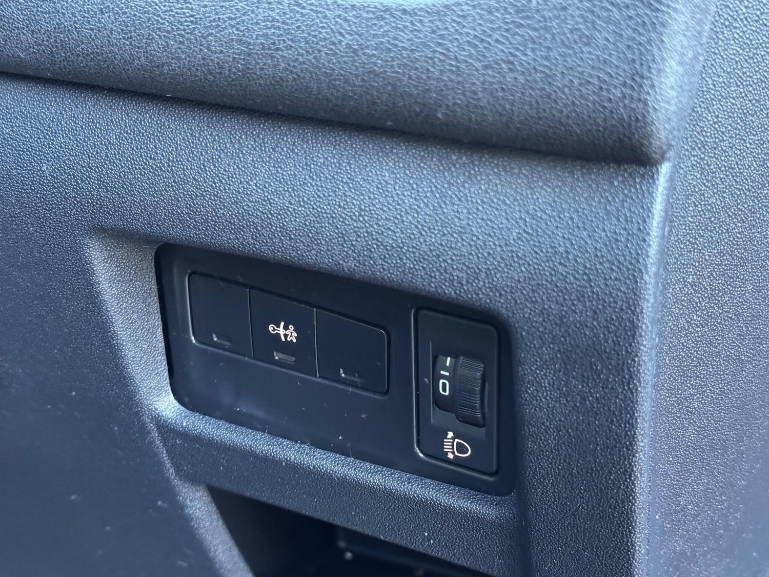 Used Citroen C4 2016 for sale - 76802404: Photo 26