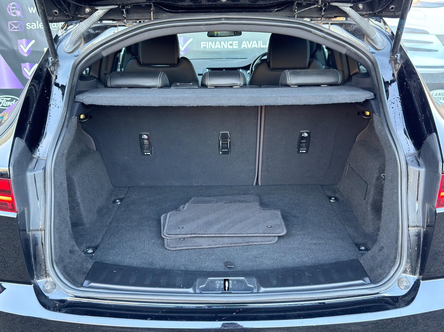 Used Jaguar E-Pace 2020 for sale - 76913654: Photo 18