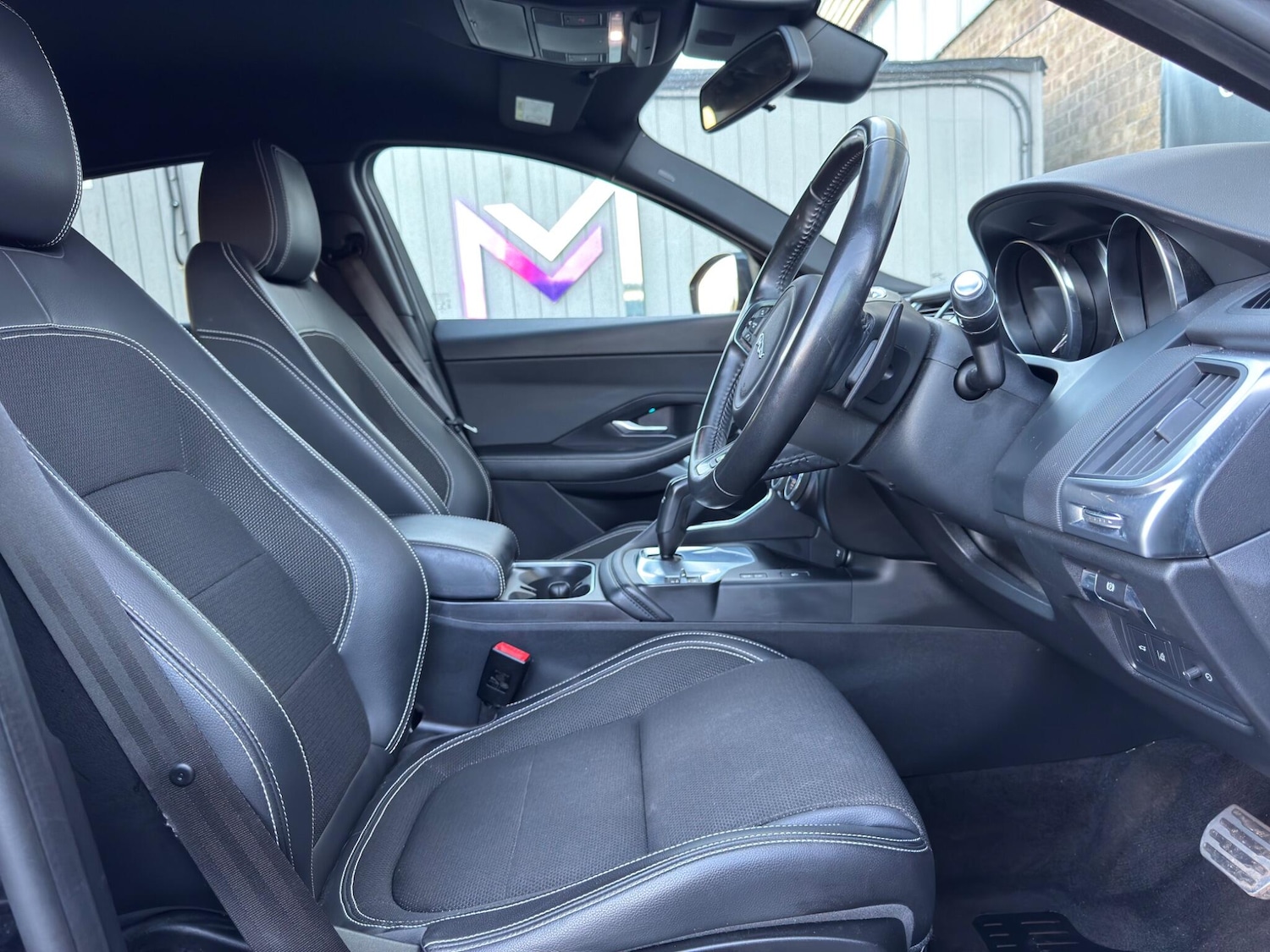 Used Jaguar E-Pace 2020 for sale - 76913654: Photo 23