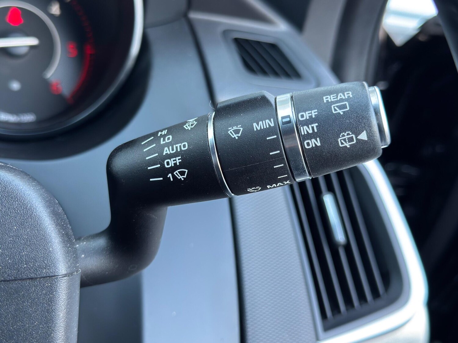 Used Jaguar E-Pace 2020 for sale - 76913654: Photo 32