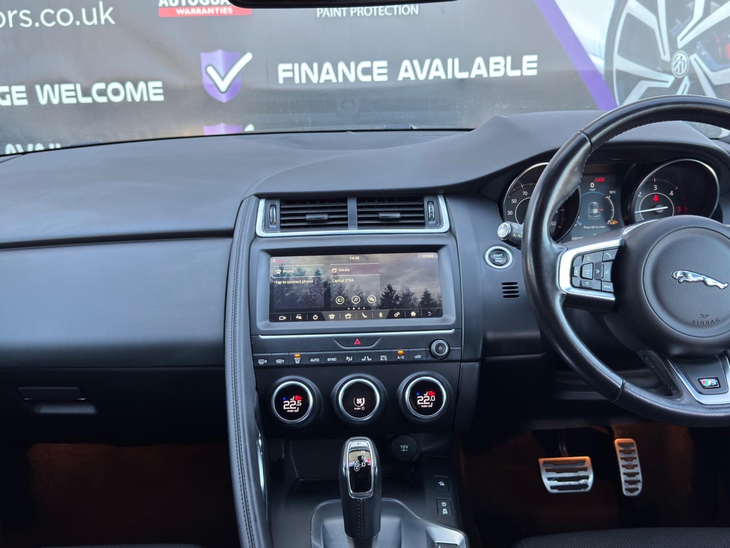 Used Jaguar E-Pace 2020 for sale - 76913654: Photo 34