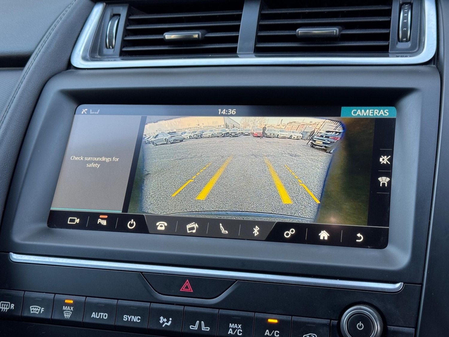 Used Jaguar E-Pace 2020 for sale - 76913654: Photo 35