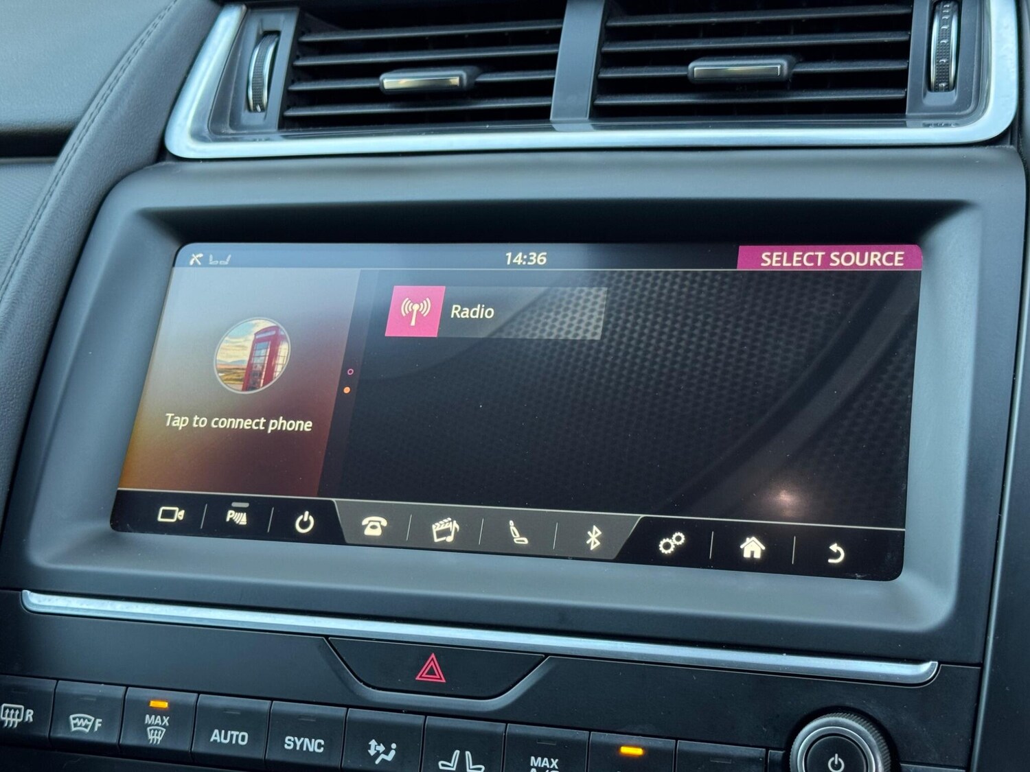 Used Jaguar E-Pace 2020 for sale - 76913654: Photo 37