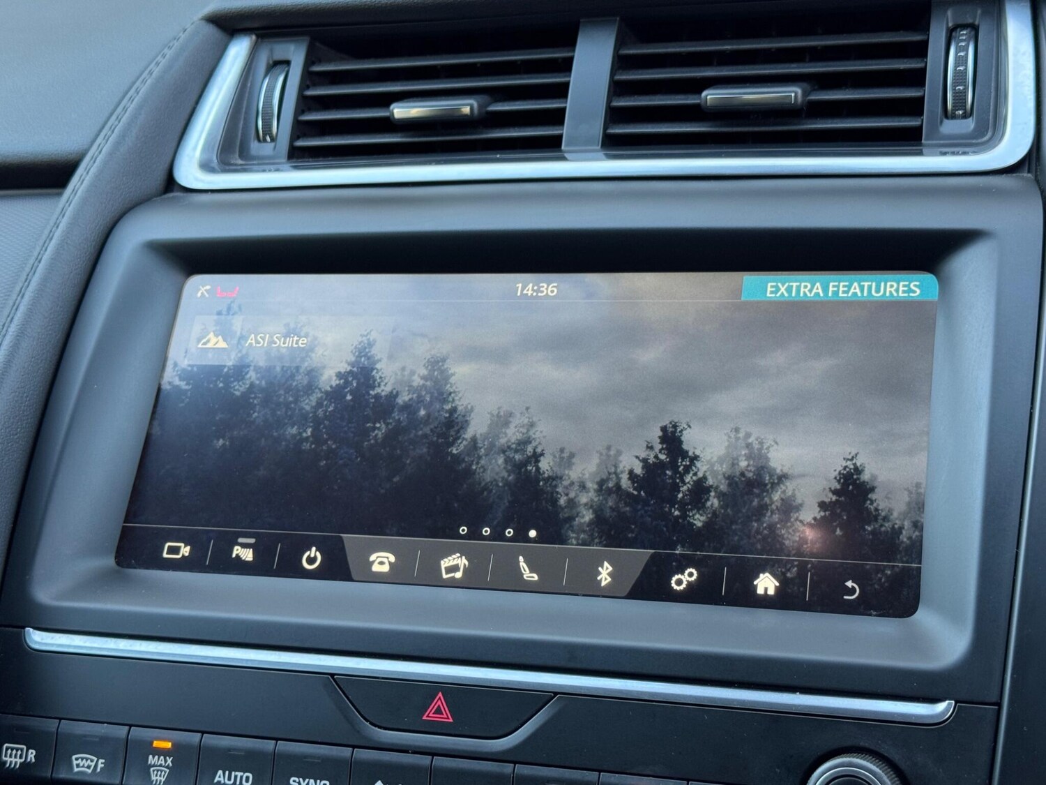 Used Jaguar E-Pace 2020 for sale - 76913654: Photo 44