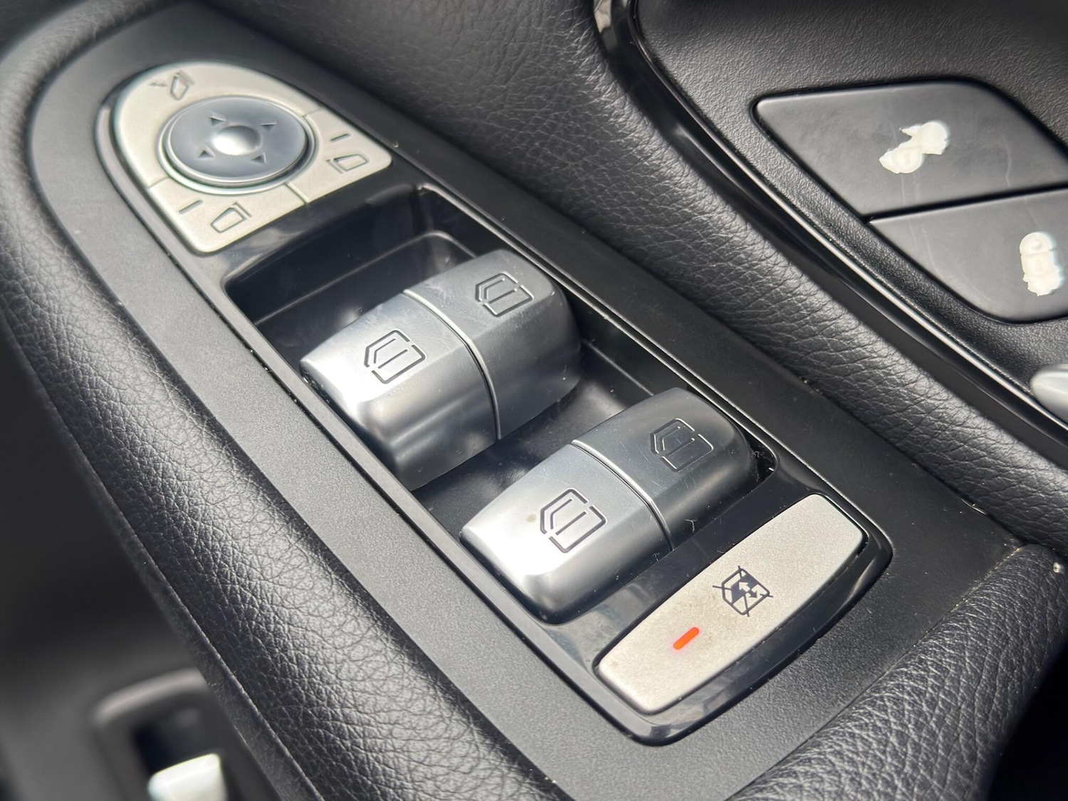 Used Mercedes-Benz GLC 2017 for sale - 77424902: Photo 18