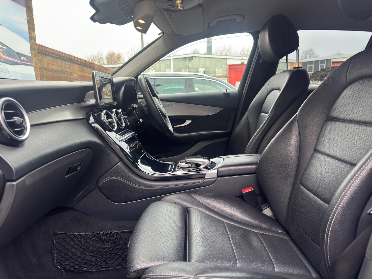 Used Mercedes-Benz GLC 2017 for sale - 77424902: Photo 39