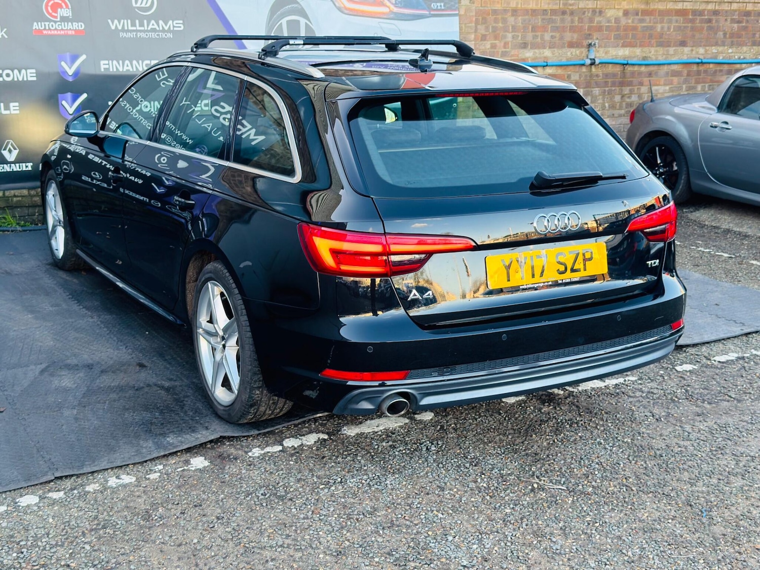 Used Audi A4 2017 for sale - 76936686: Photo 16