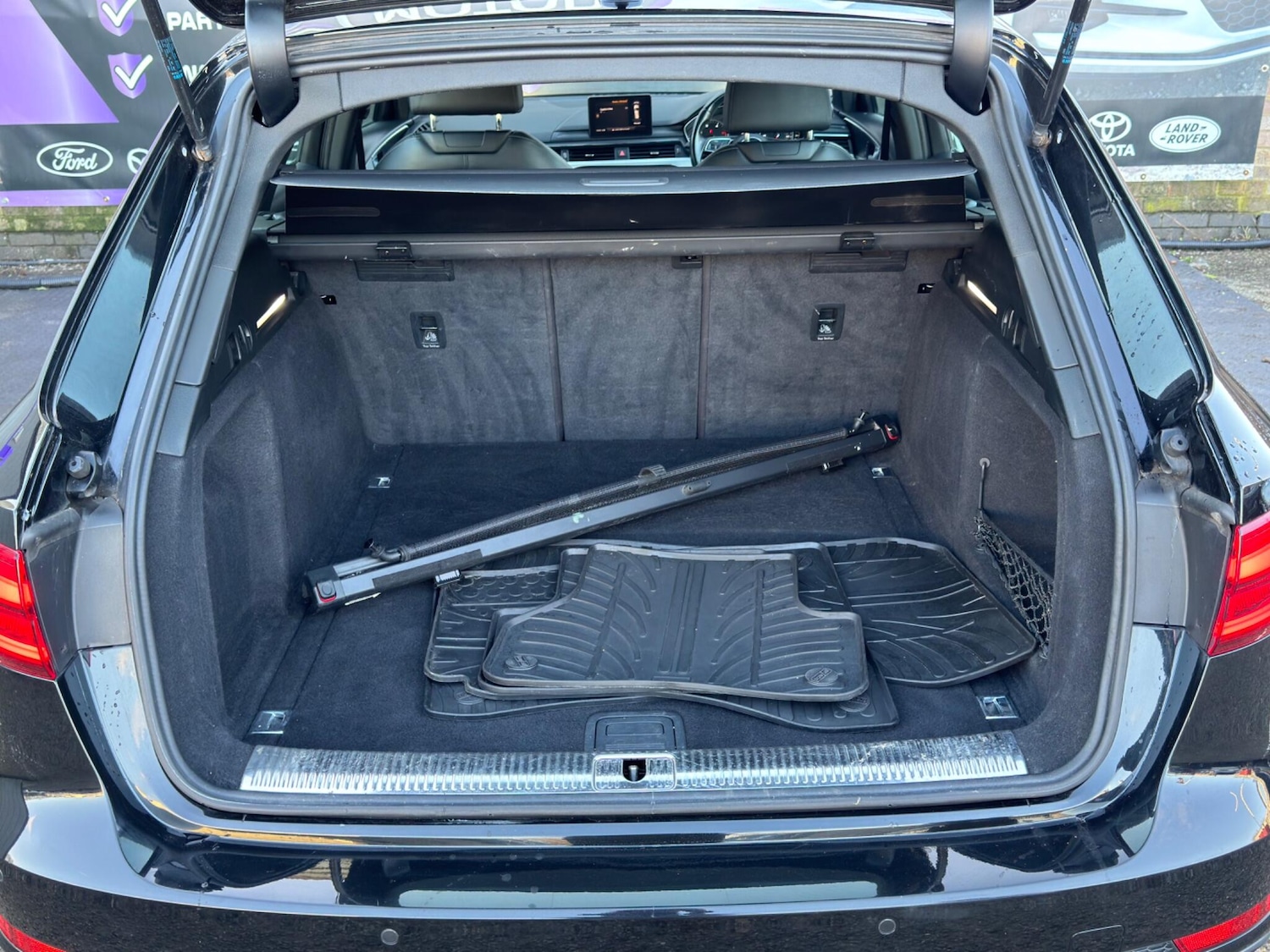 Used Audi A4 2017 for sale - 76936686: Photo 18