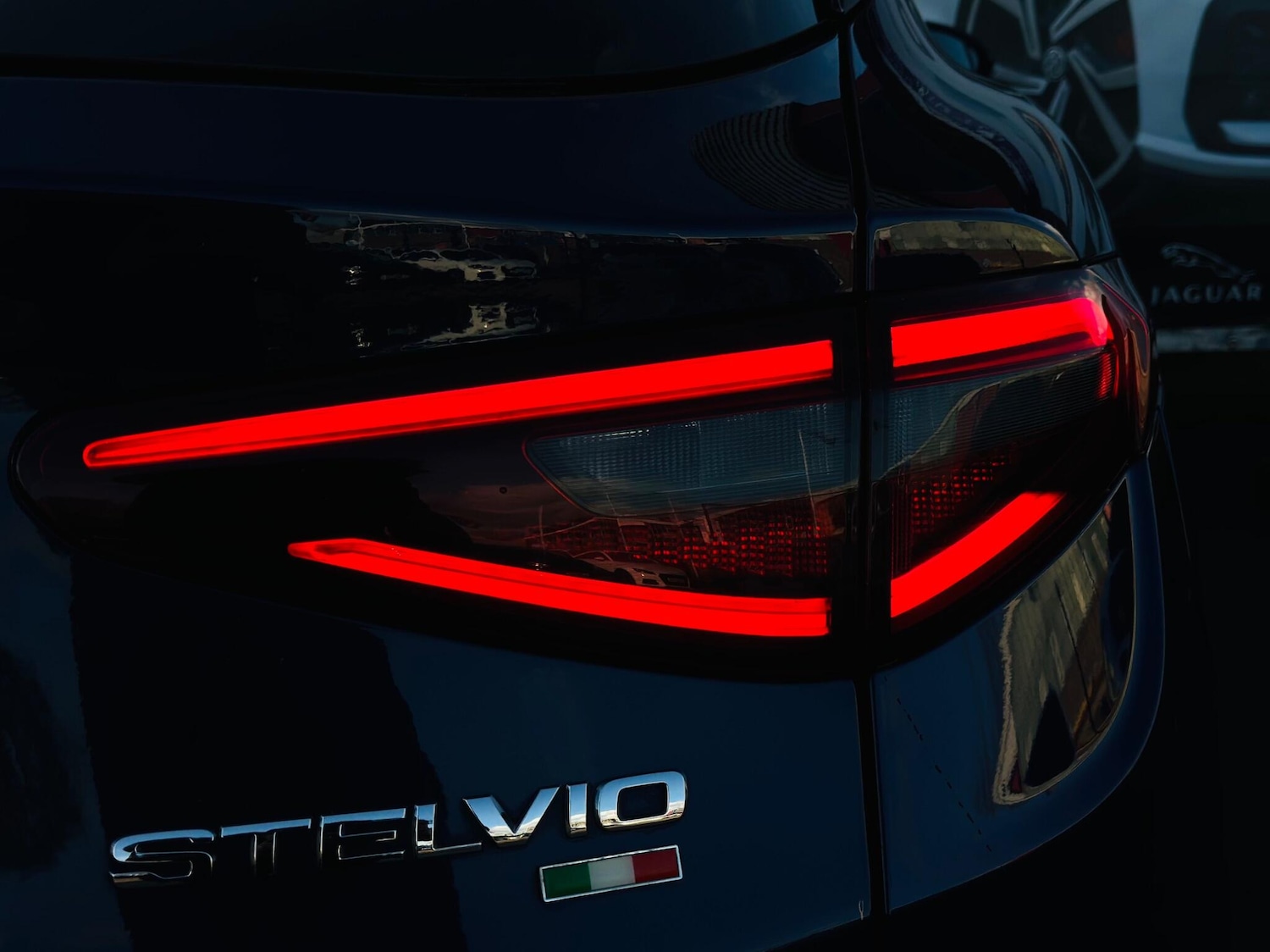 Used Alfa Romeo Stelvio 2018 for sale - 77314799: Photo 7