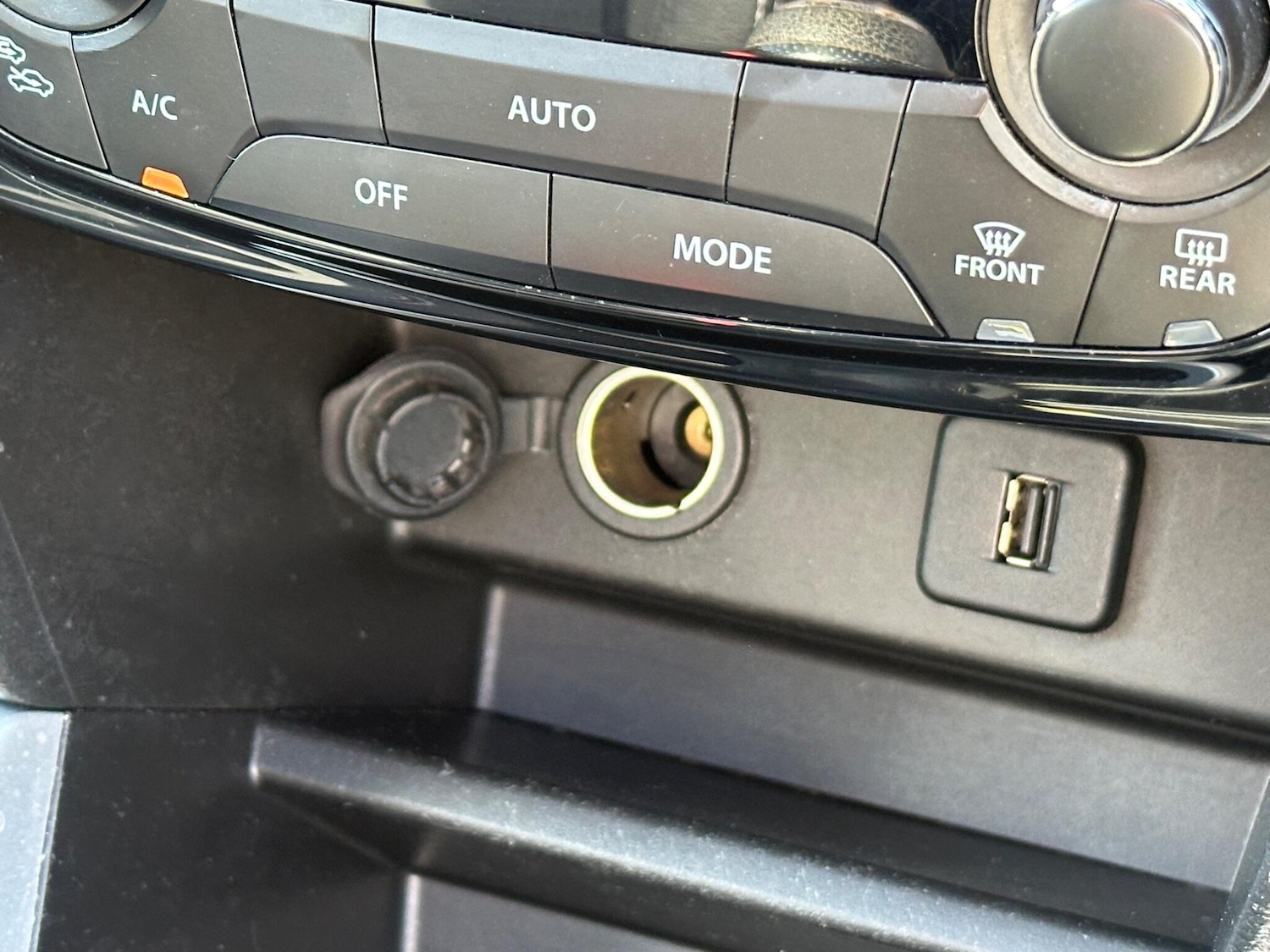 Used Suzuki Vitara 2015 for sale - 75768915: Photo 37