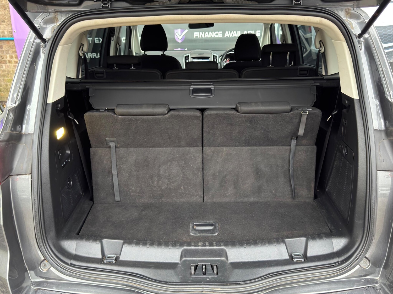 Used Ford S-Max 2017 for sale - 77052461: Photo 18