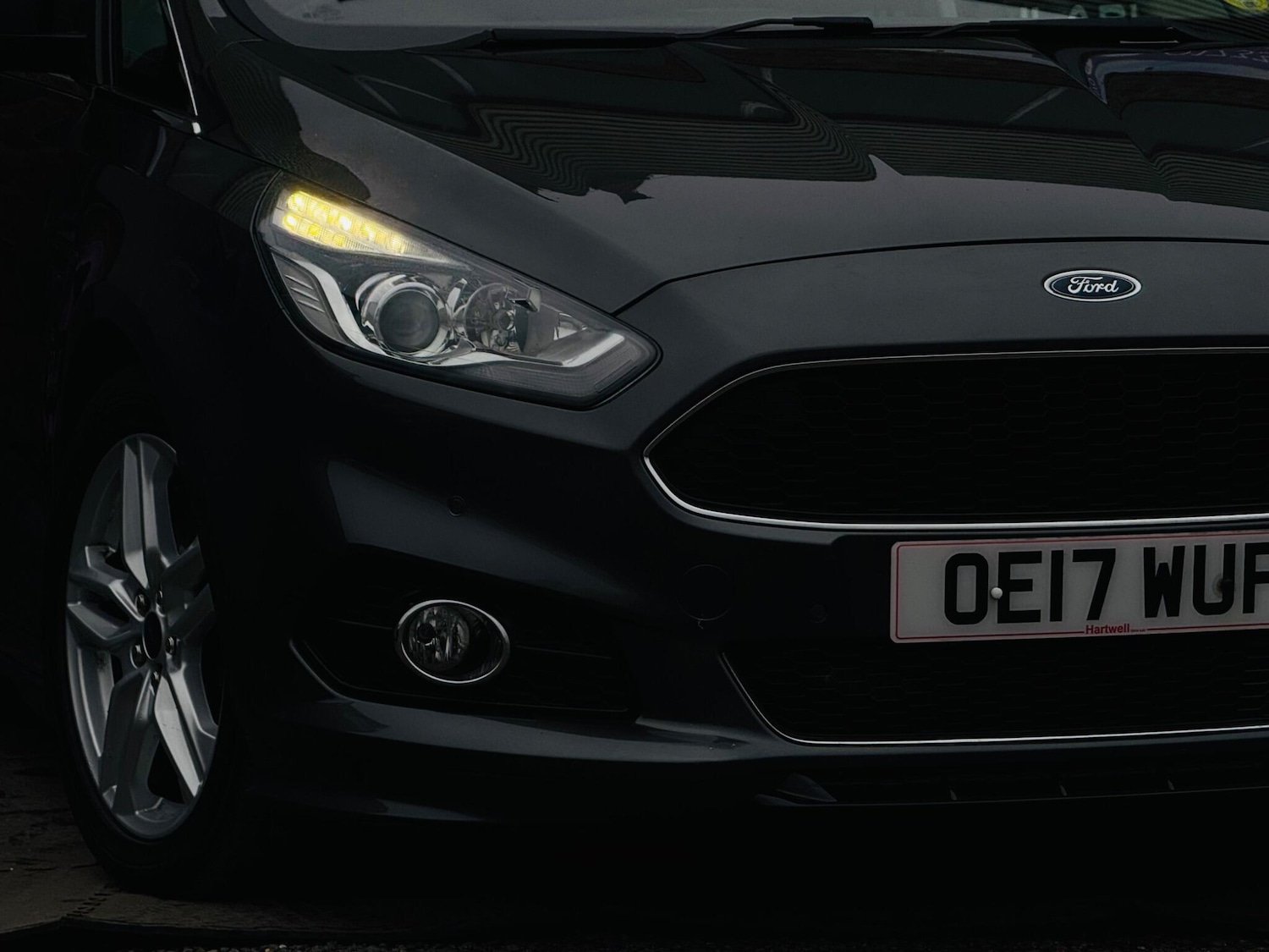 Used Ford S-Max 2017 for sale - 77052461: Photo 5