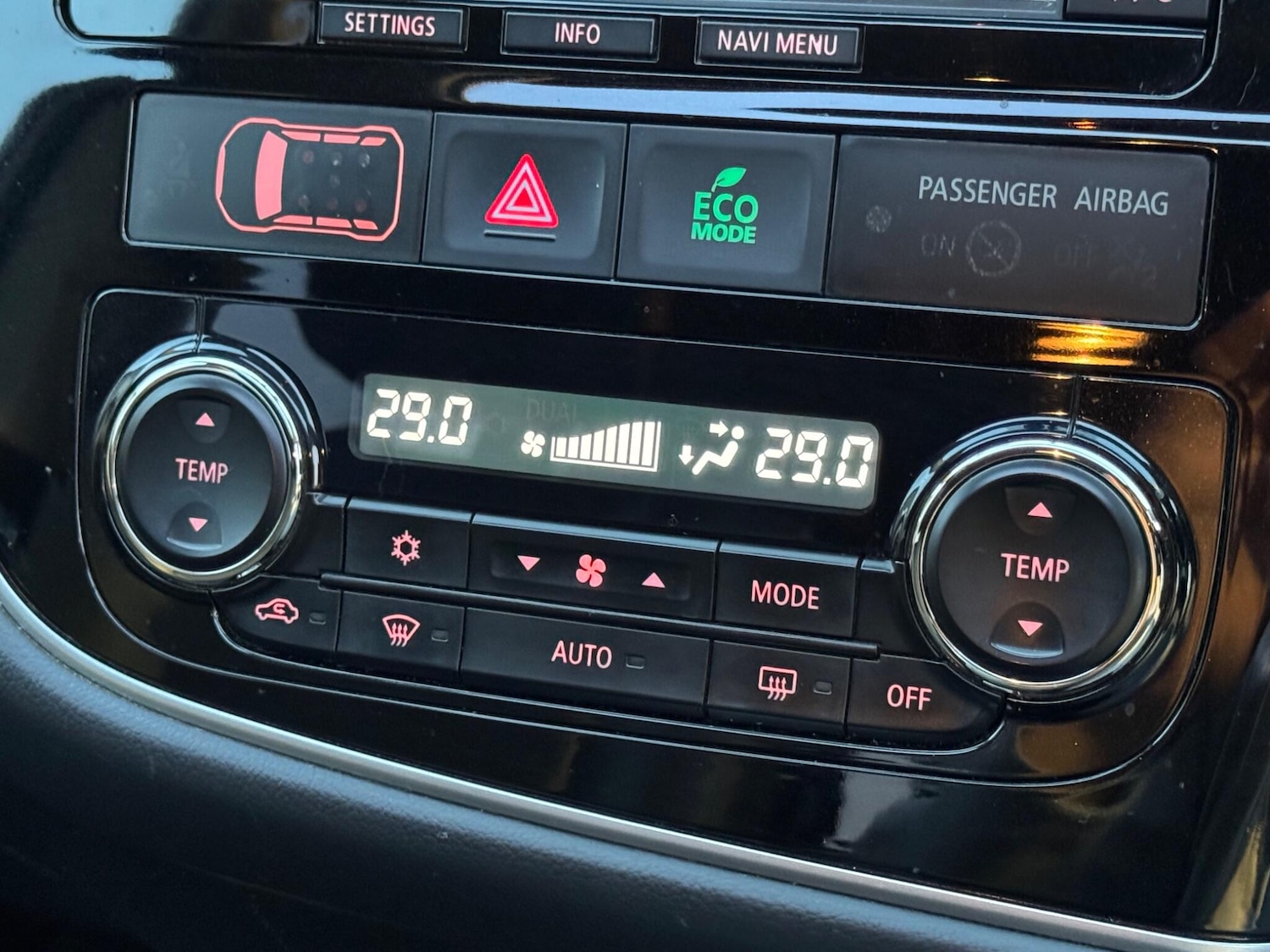 Used Mitsubishi Outlander 2014 for sale - 77120202: Photo 46