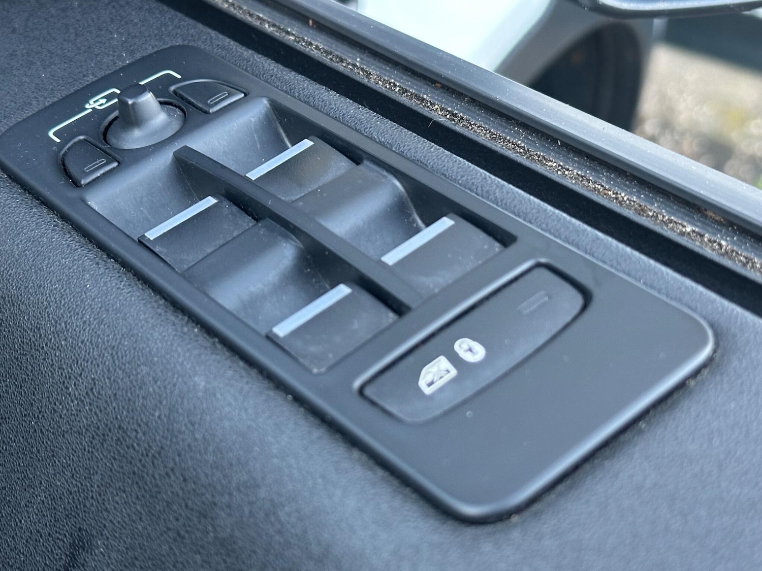 Used Land Rover Discovery Sport 2016 for sale - 76199715: Photo 24