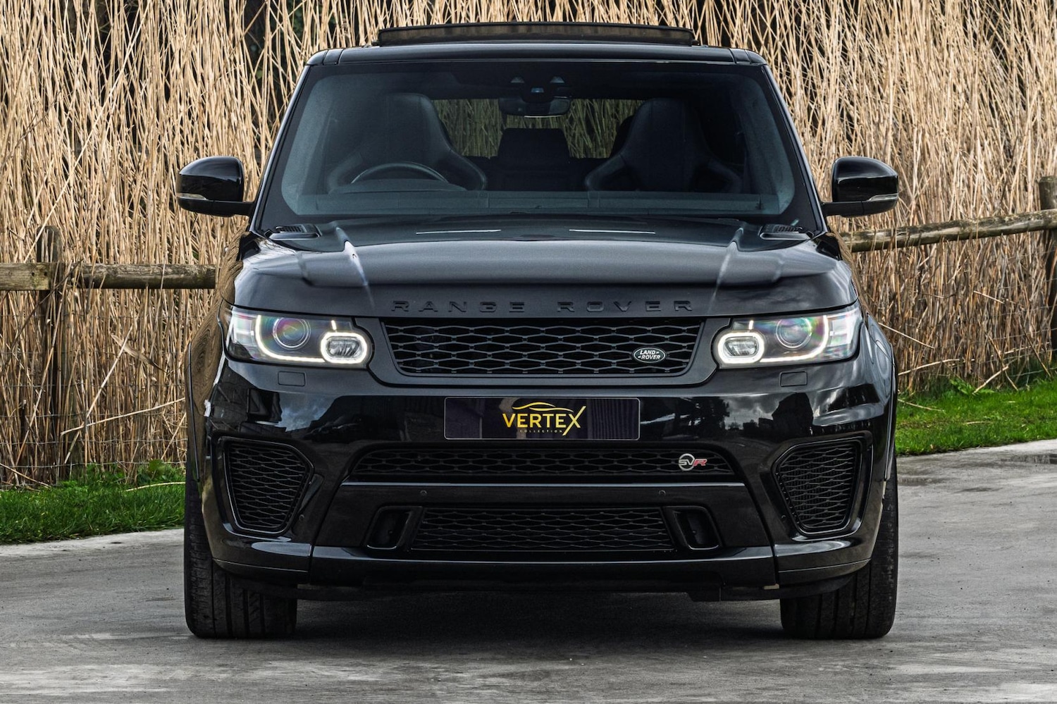 Used Land Rover Range Rover Sport 2017 for sale - 77640946: Photo 2