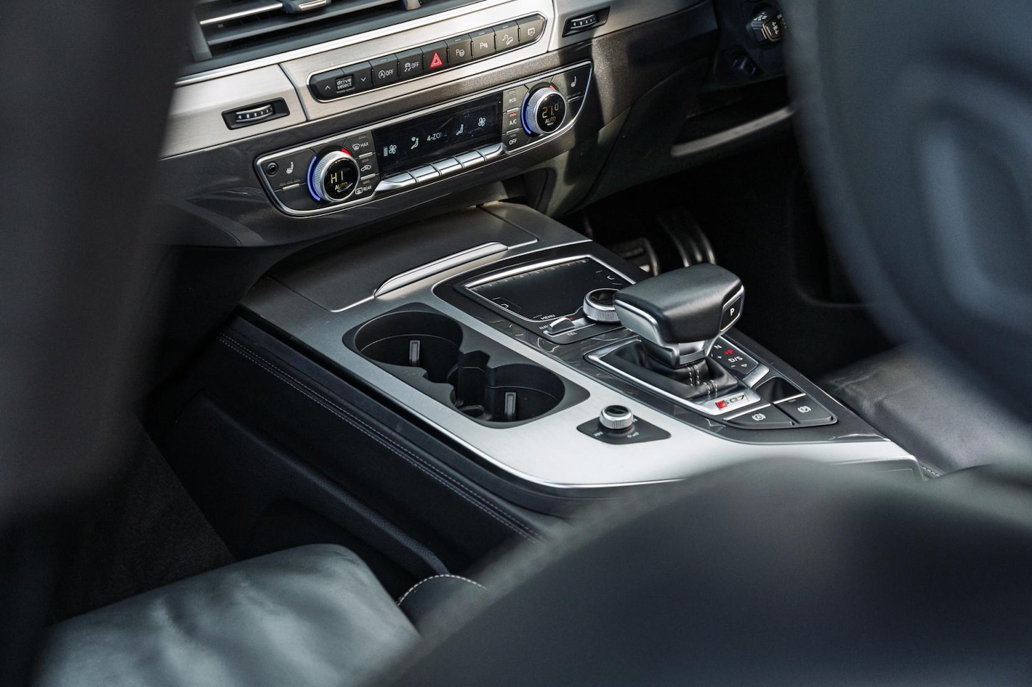 Used Audi Q7 2018 for sale - 77423808: Photo 40