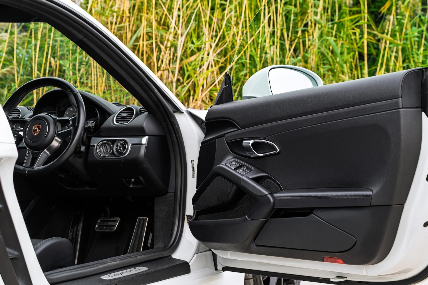 Used Porsche 718 Cayman 2018 for sale - 76428645: Photo 36