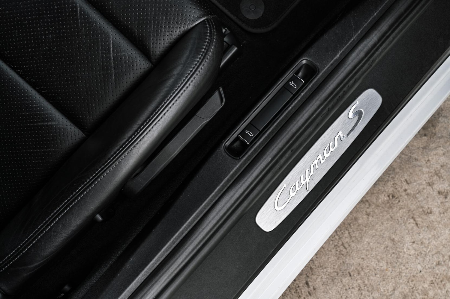 Used Porsche 718 Cayman 2018 for sale - 76428645: Photo 57