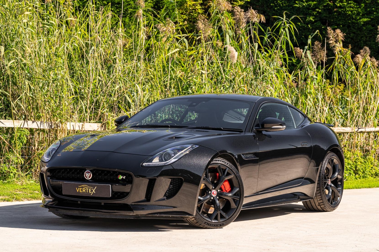 Used Jaguar F-Type 2016 for sale - 76131389: Photo 1