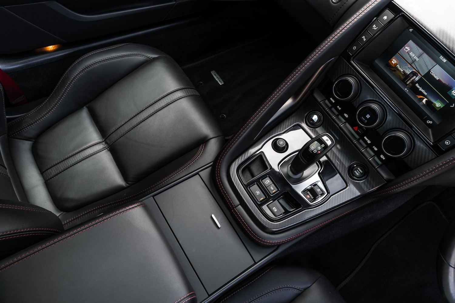 Used Jaguar F-Type 2016 for sale - 76131389: Photo 37