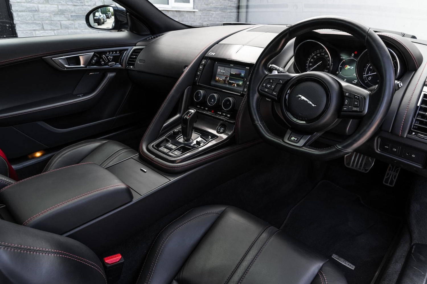 Used Jaguar F-Type 2016 for sale - 76131389: Photo 39