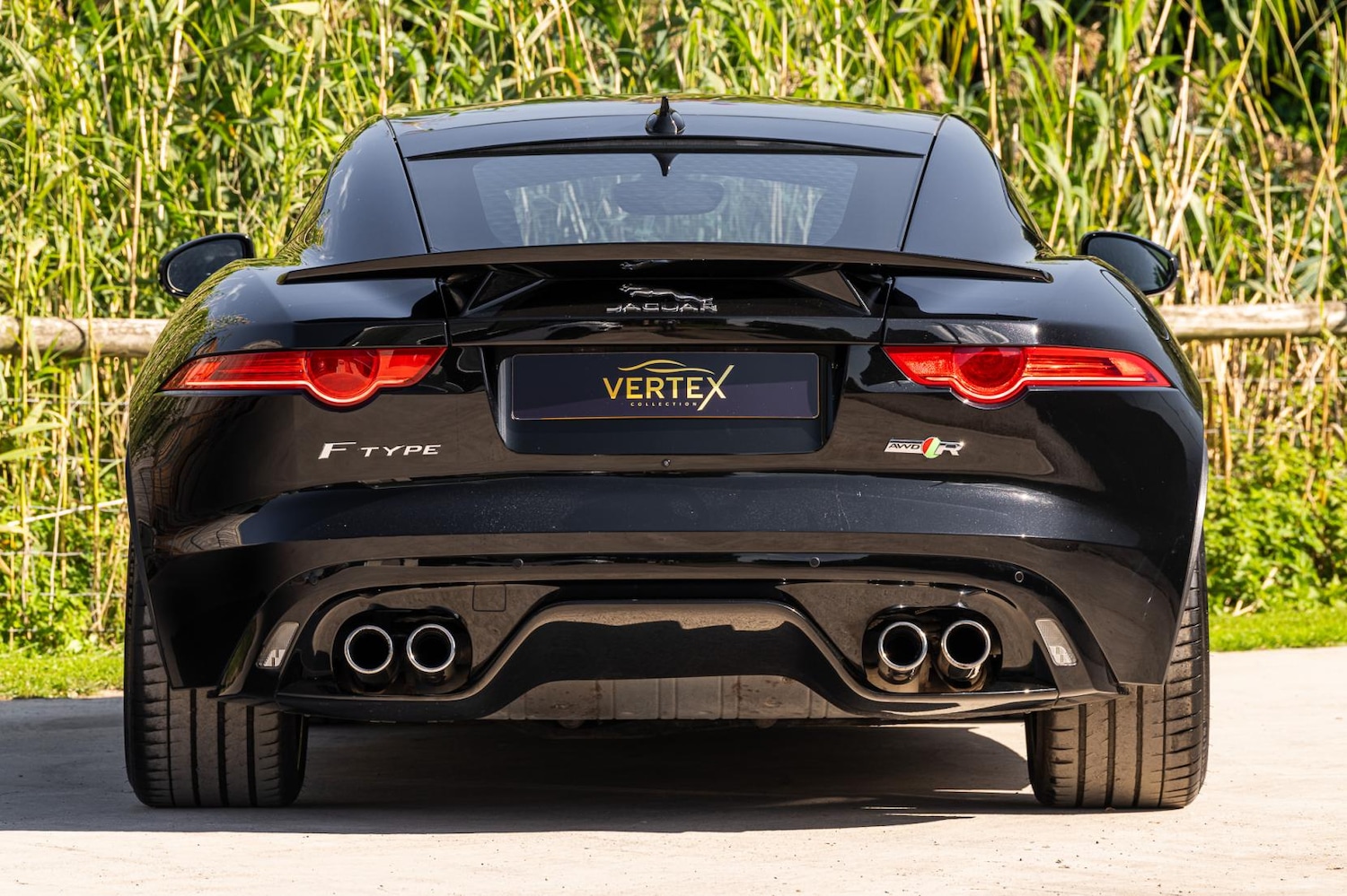 Used Jaguar F-Type 2016 for sale - 76131389: Photo 4