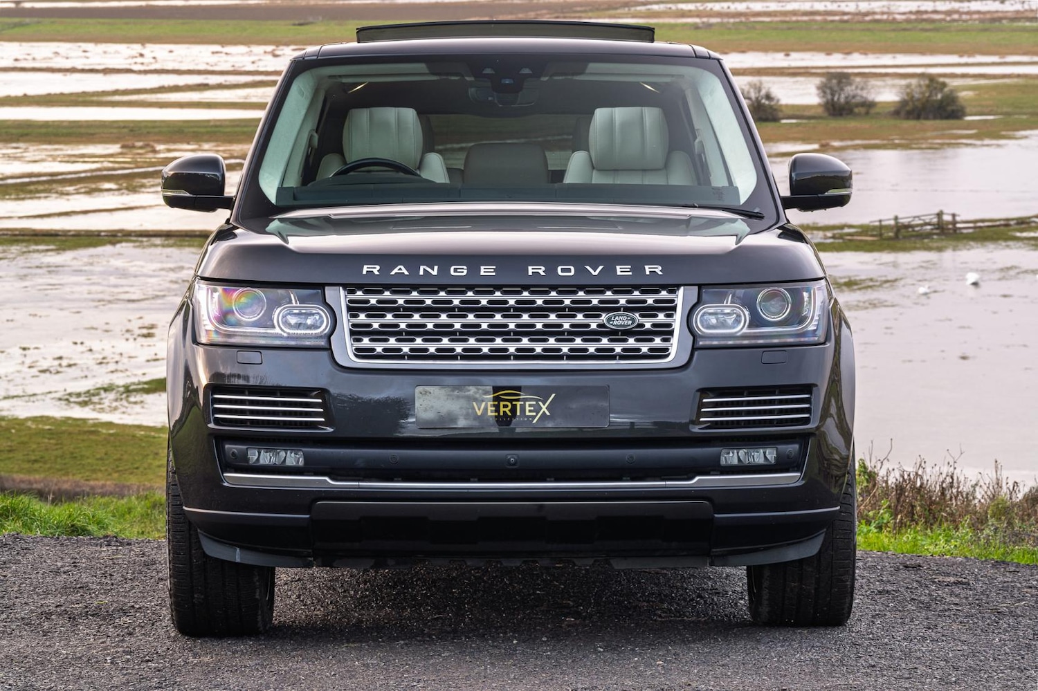 Used Land Rover Range Rover 2018 for sale - 77127777: Photo 2