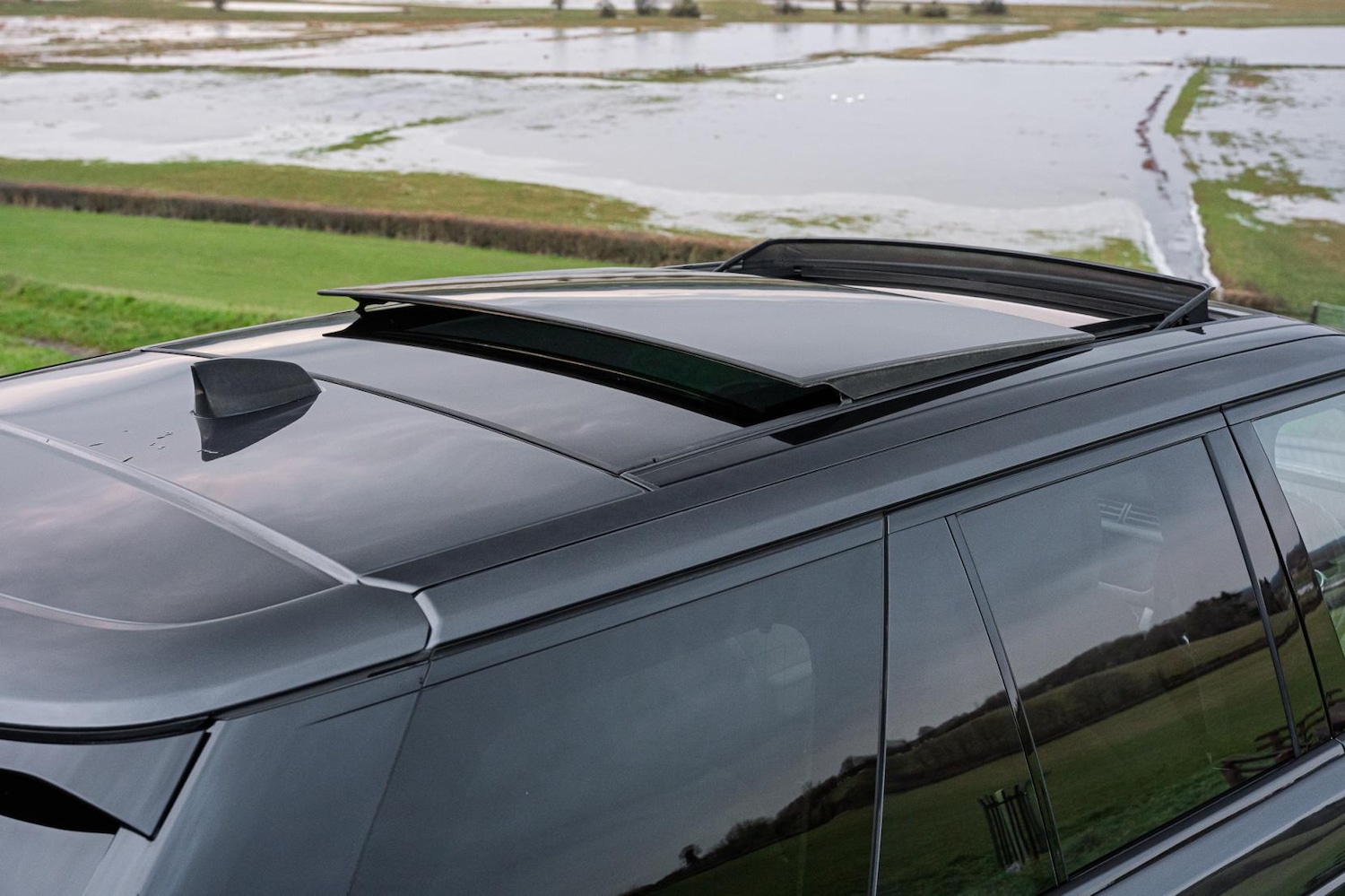 Used Land Rover Range Rover 2018 for sale - 77127777: Photo 4