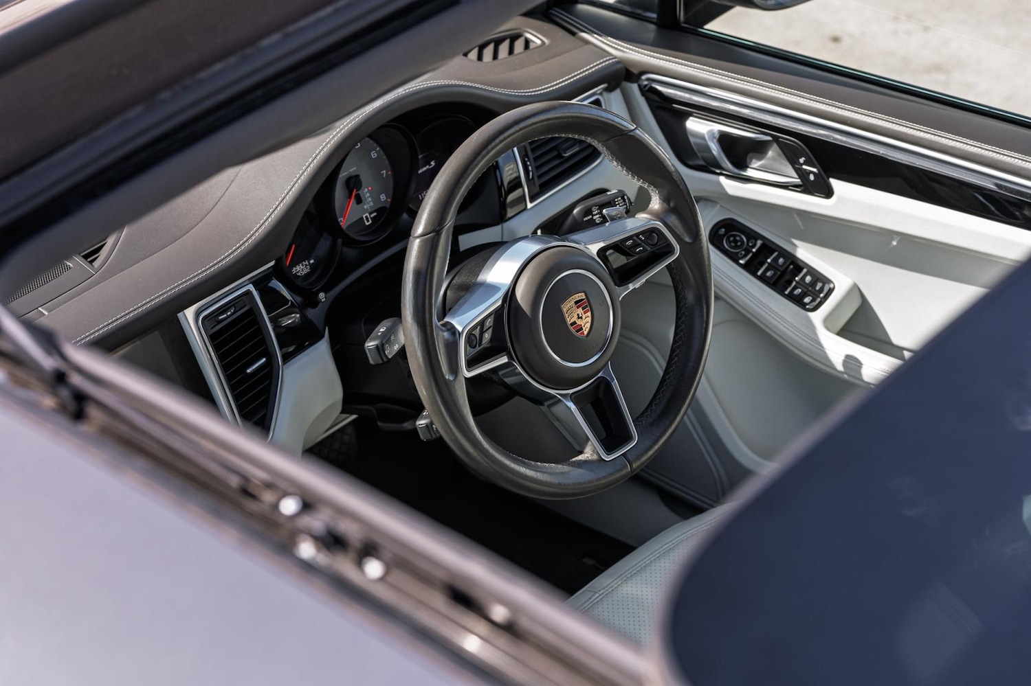 Used Porsche Macan 2017 for sale - 78067646: Photo 22