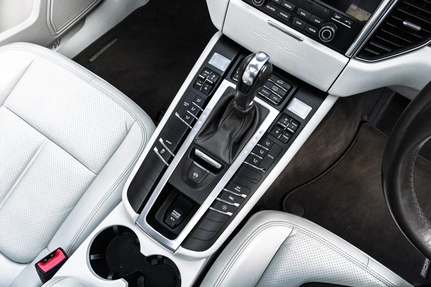 Used Porsche Macan 2017 for sale - 78067646: Photo 56