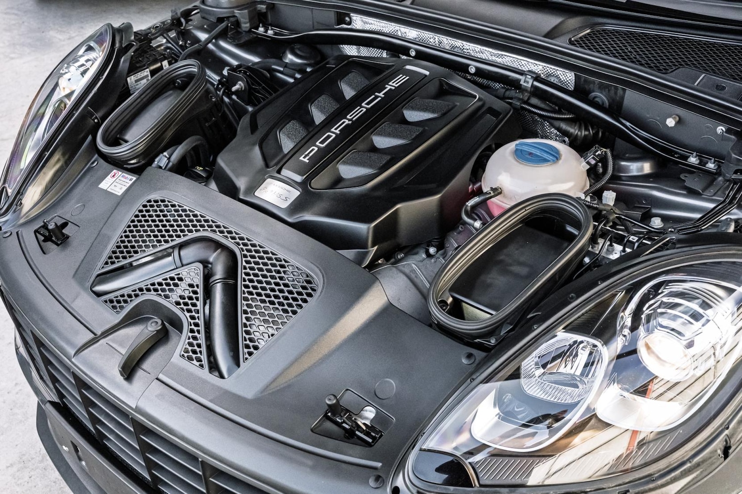 Used Porsche Macan 2017 for sale - 78067646: Photo 63