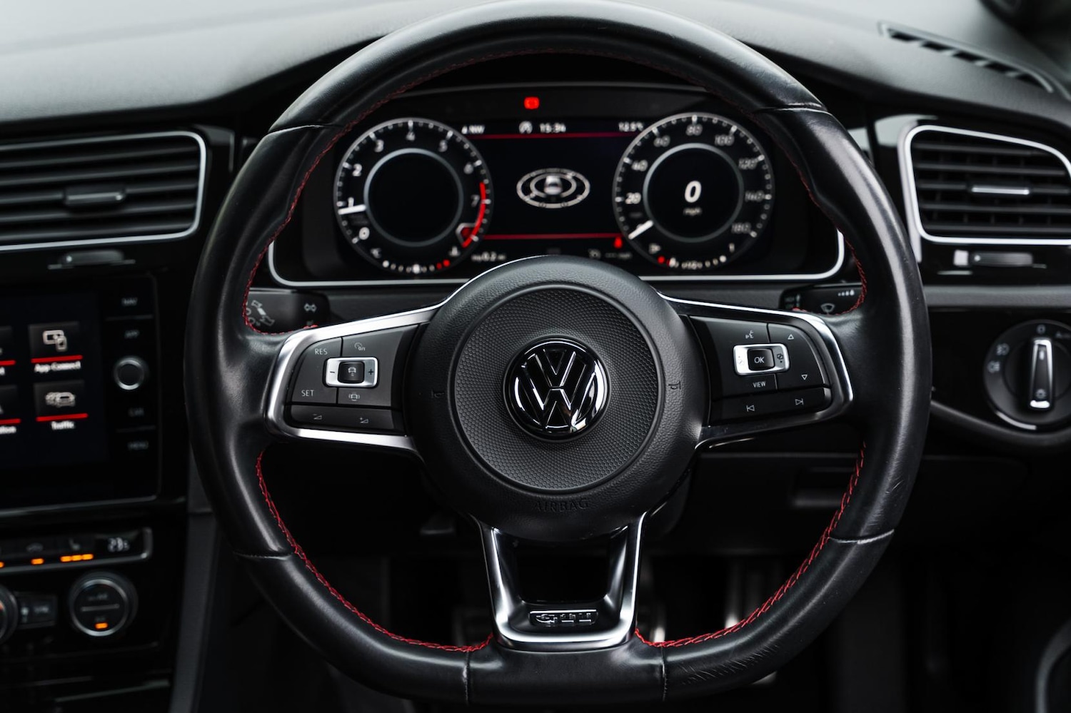 Used Volkswagen Golf 2019 for sale - 76279219: Photo 63