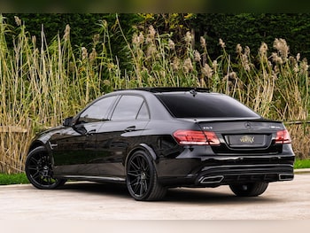 Used Mercedes-Benz E Class 2014 for sale - 77406503: Photo