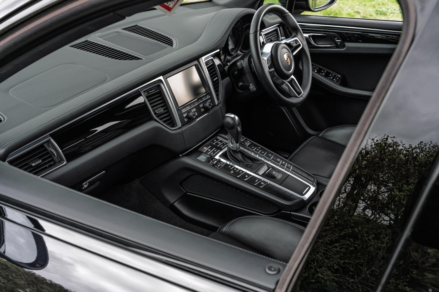 Used Porsche Macan 2015 for sale - 78099760: Photo 37