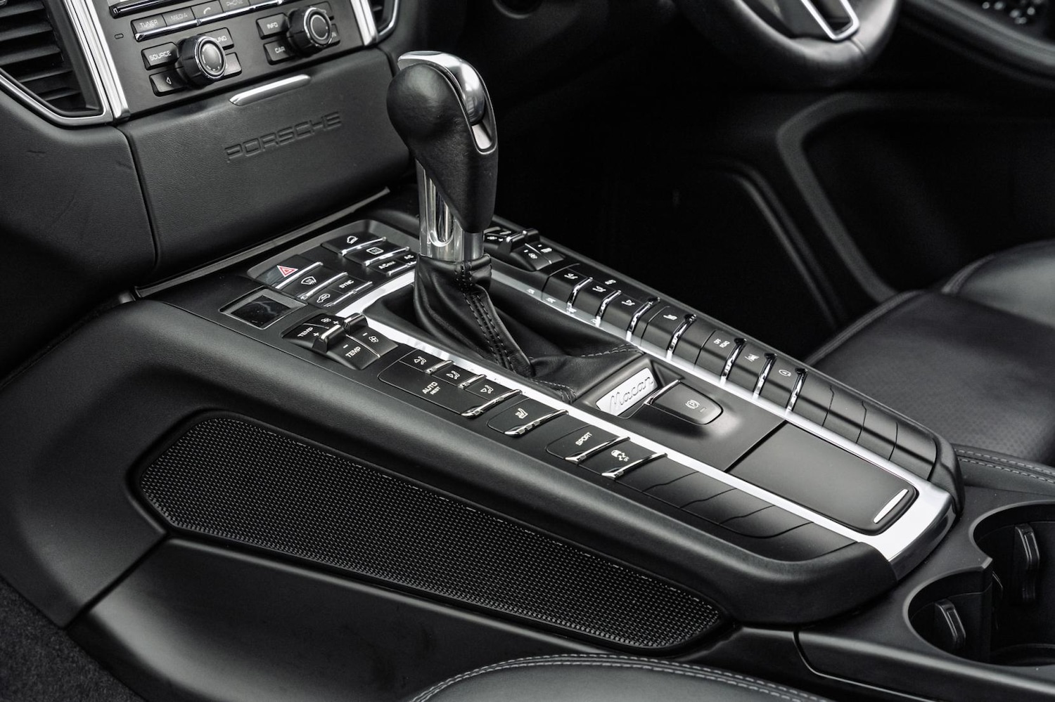 Used Porsche Macan 2015 for sale - 78099760: Photo 40