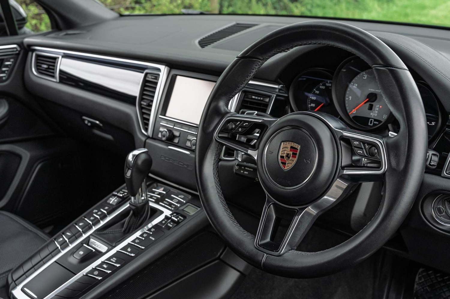 Used Porsche Macan 2015 for sale - 78099760: Photo 48