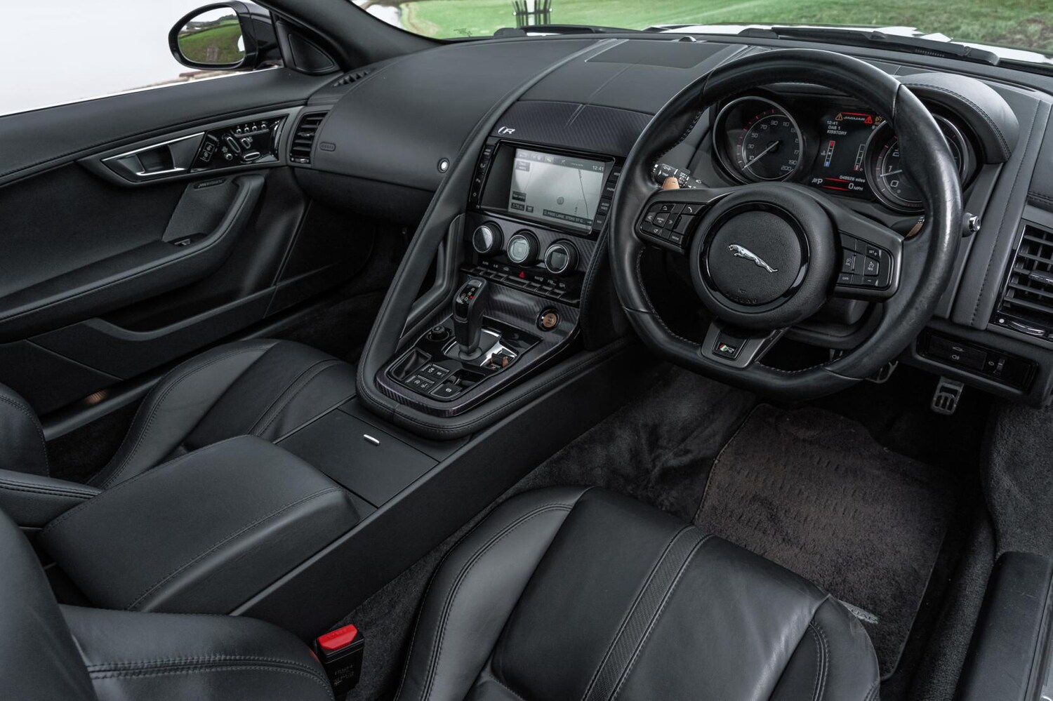 Used Jaguar F-Type 2015 for sale - 77603291: Photo 47