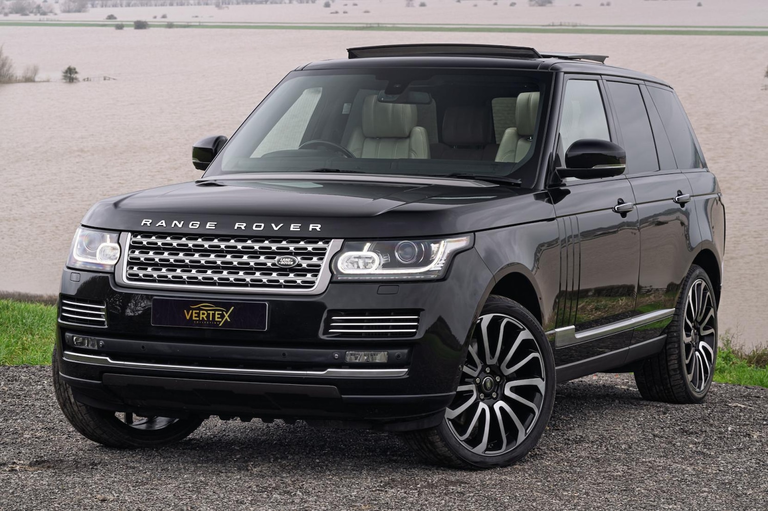 Used Land Rover Range Rover 2014 for sale - 77339634: Photo 1