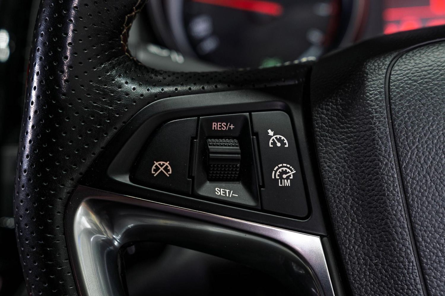 Used Vauxhall Astra GTC 2017 for sale - 76580926: Photo 44