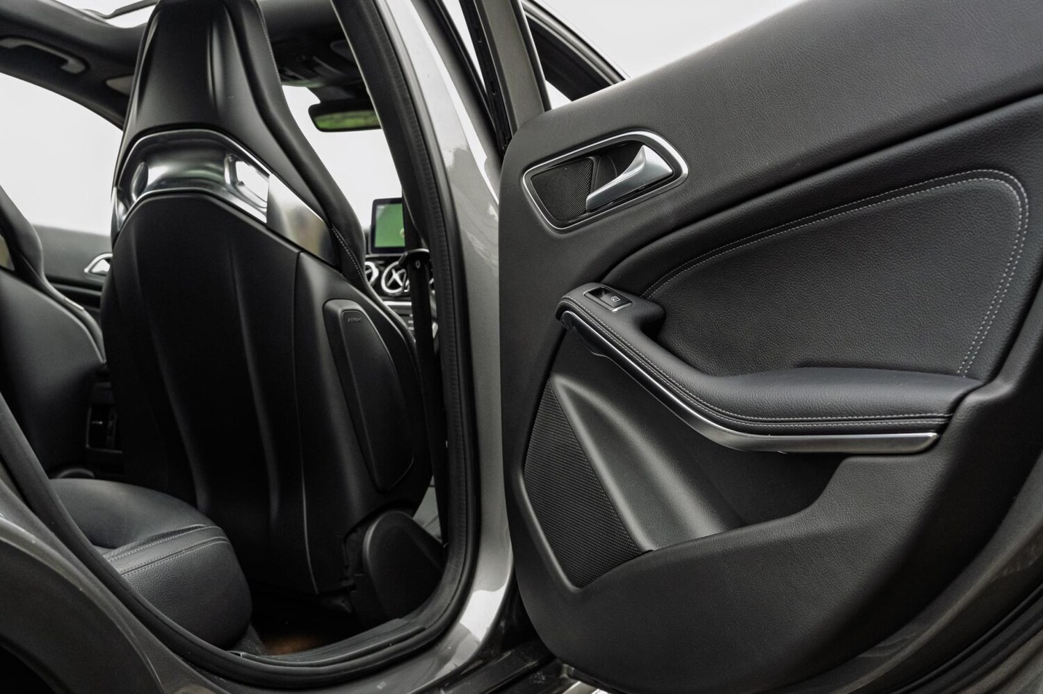 Used Mercedes-Benz GLA 2017 for sale - 77789281: Photo 46