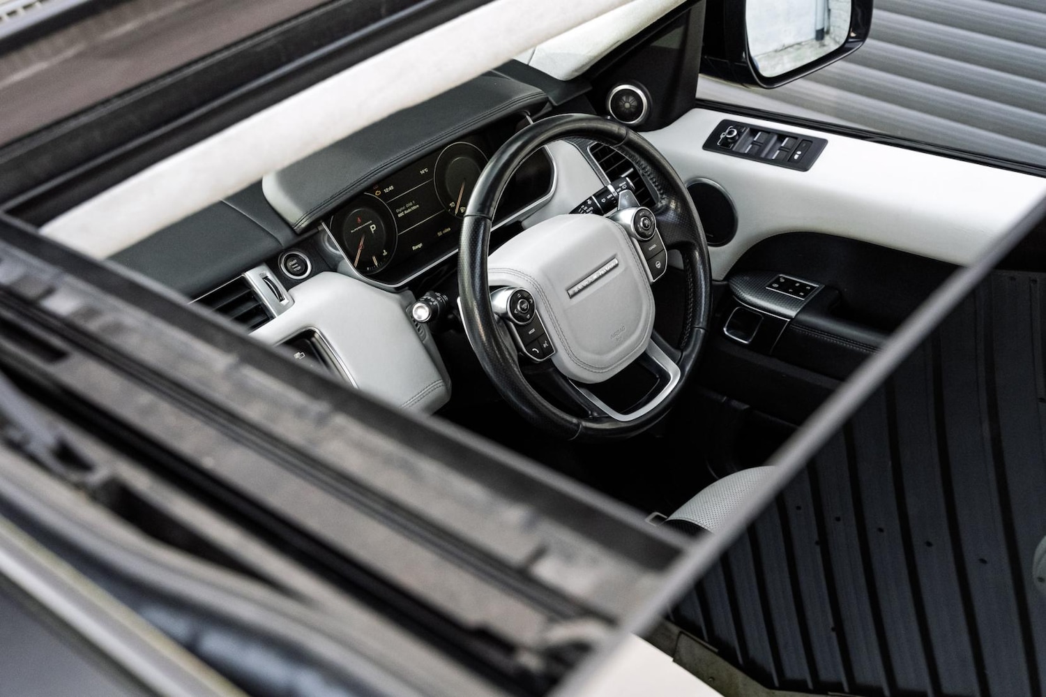 Used Land Rover Range Rover Sport 2015 for sale - 77679063: Photo 59