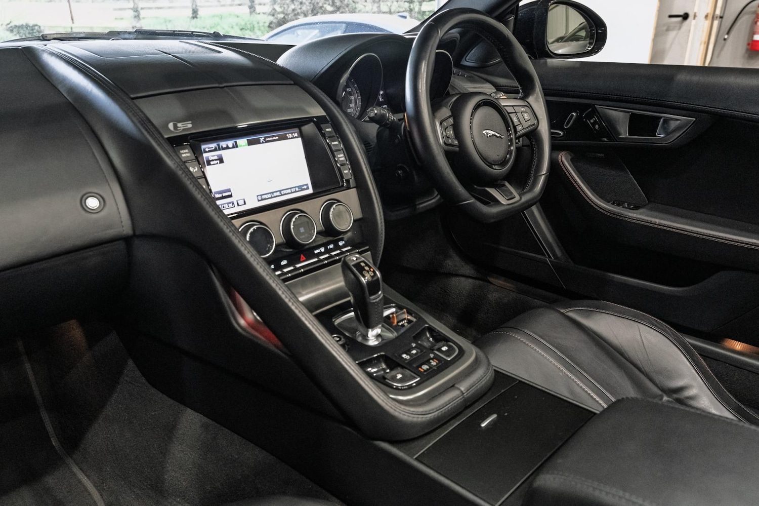 Used Jaguar F-Type 2014 for sale - 77877839: Photo 46