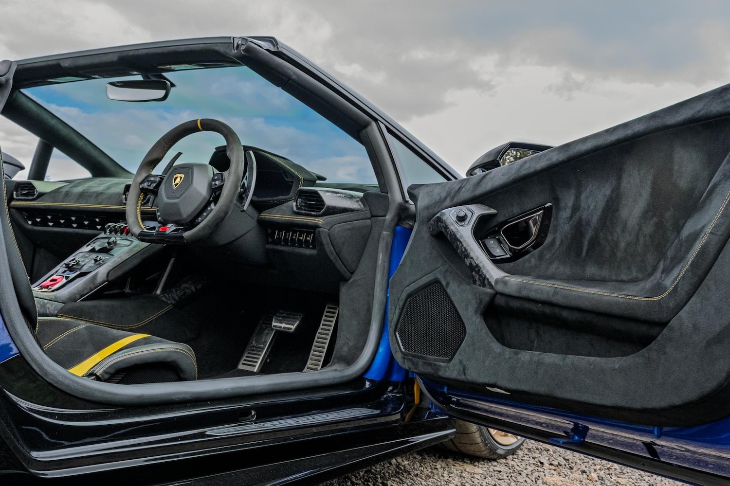 Used Lamborghini Huracan 2018 for sale - 77665266: Photo 41