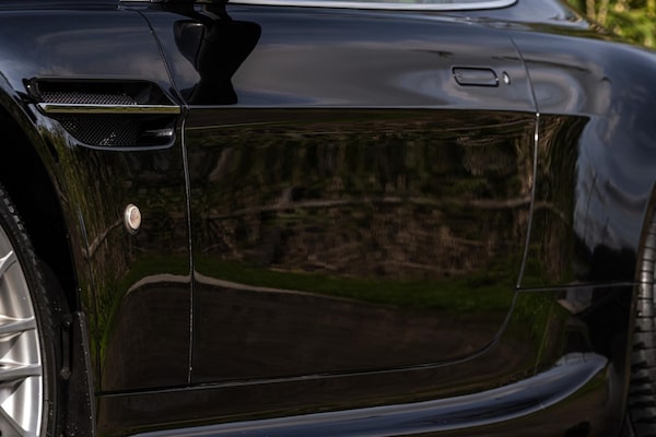 Used Aston Martin Vantage 2010 for sale - 76206175: Photo 14