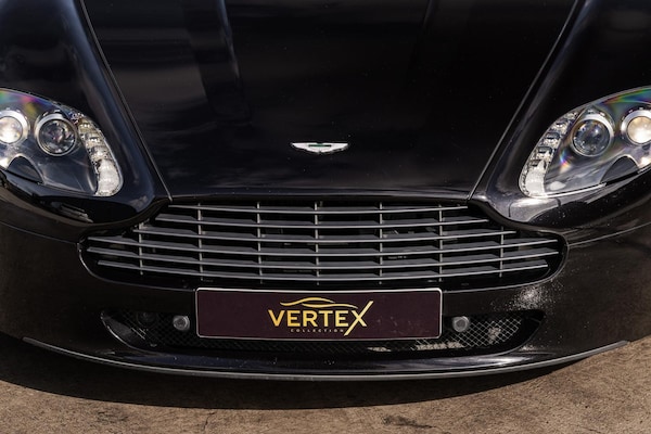 Used Aston Martin Vantage 2010 for sale - 76206175: Photo 22