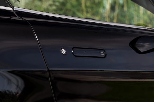Used Aston Martin Vantage 2010 for sale - 76206175: Photo 29